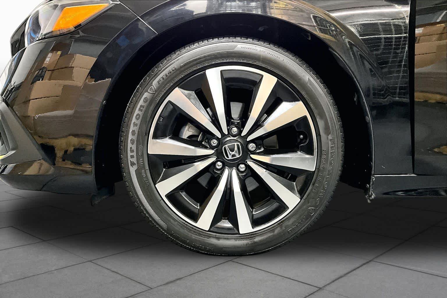 Used 2023 Honda Civic EX image 10