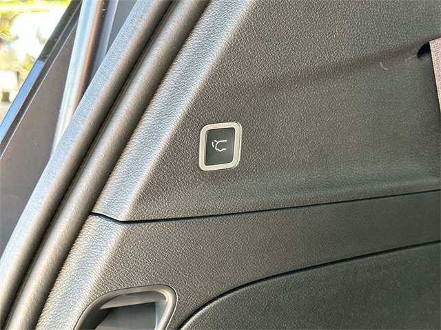 New 2026 Chrysler Pacifica Select w/ S Appearance Package image 10