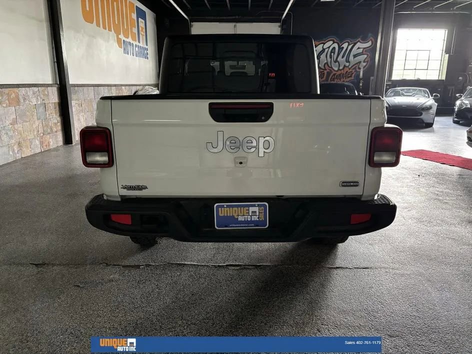 Used 2023 Jeep Gladiator Overland image 6