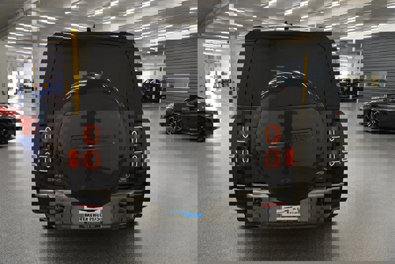 Used 2023 Land Rover Defender 130 X image 10