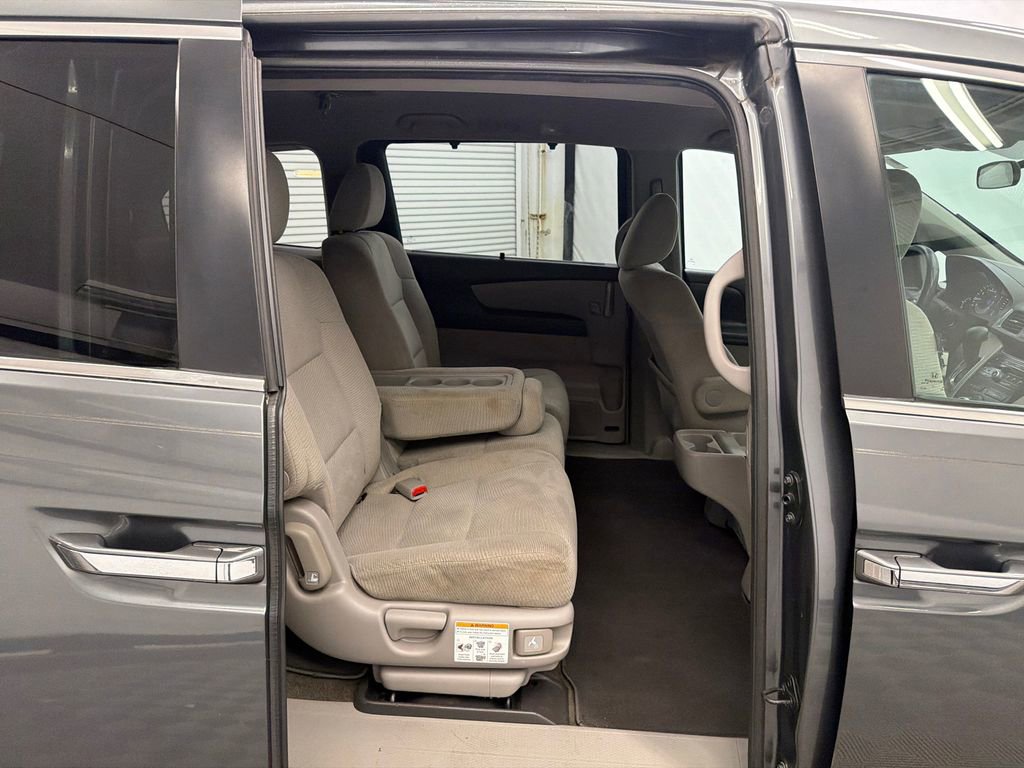 Used 2013 Honda Odyssey EX image 16