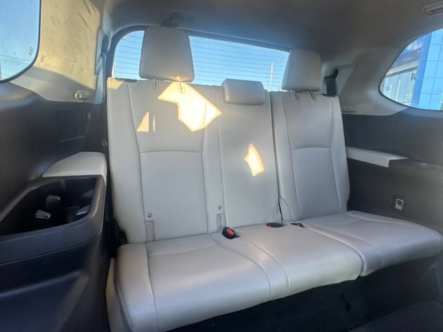 Used 2025 Toyota Grand Highlander AWD image 13