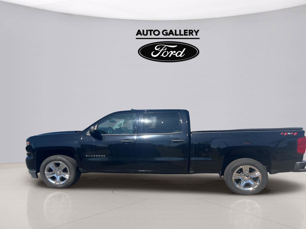 Used 2018 Chevrolet Silverado 1500 Custom w/ Custom Value Package AWD/4WD image 8