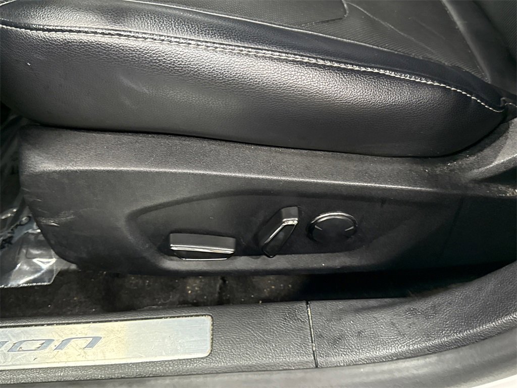 Used 2018 Ford Fusion Energi Titanium image 28