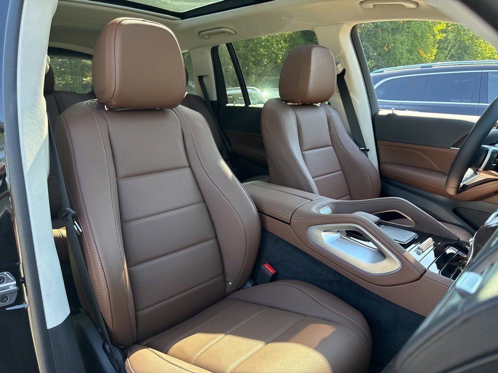 New 2026 Mercedes-Benz GLS 450 4MATIC image 30