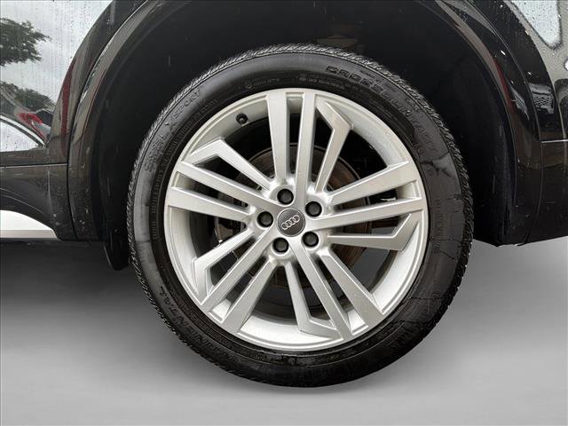 Used 2020 Audi Q5 2.0T Premium Plus w/ Premium Plus Package AWD/4WD image 9