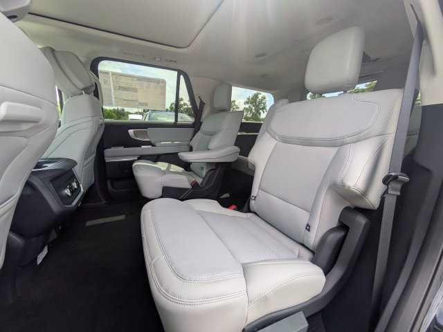 New 2026 Ford Expedition Platinum AWD/4WD image 14