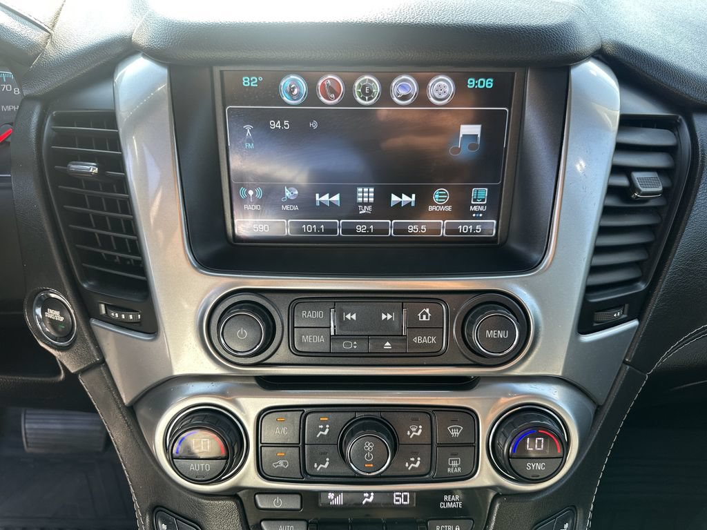 Used 2017 Chevrolet Suburban Premier AWD/4WD image 31