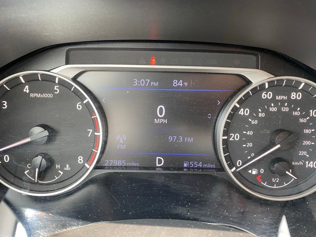 Used 2025 Nissan Altima 2.5 SV FWD image 12