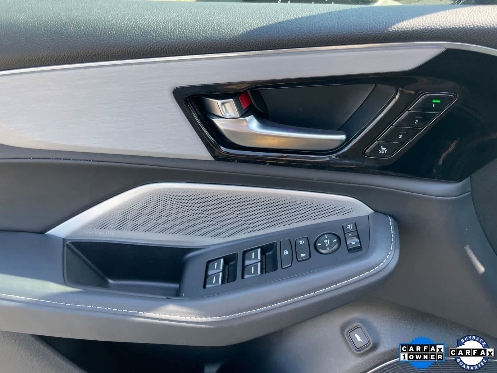 Certified 2025 Acura MDX FWD w/ Technology Package image 12