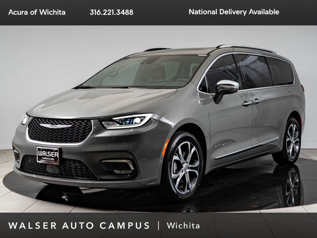Used 2024 Chrysler Pacifica Pinnacle