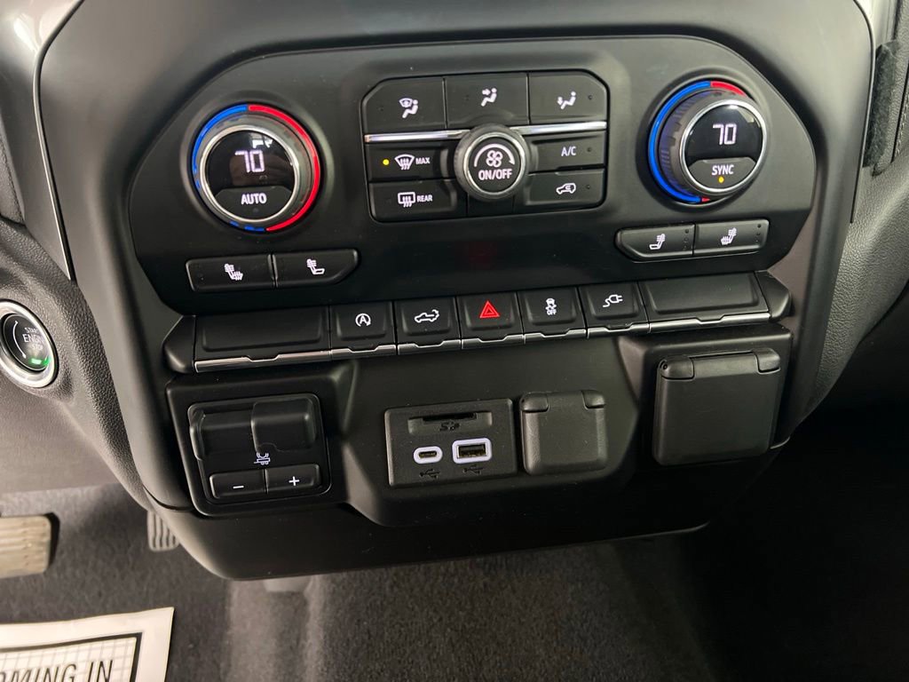 Used 2020 Chevrolet Silverado 1500 LT w/ All-Star Edition AWD/4WD image 14