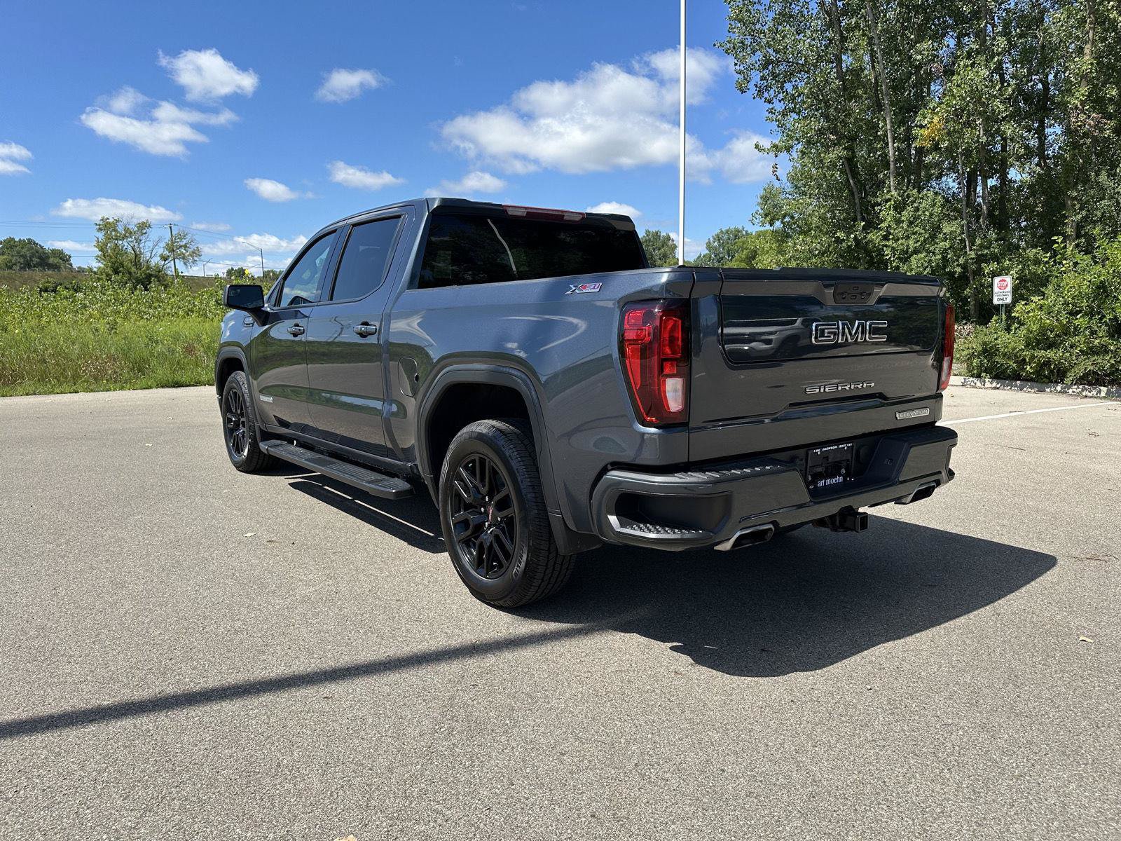 Used 2021 GMC Sierra 1500 Elevation AWD/4WD image 3