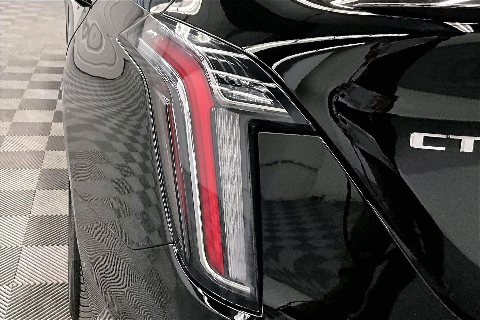 Used 2025 Cadillac CT4 Sport w/ Climate Package AWD/4WD image 32