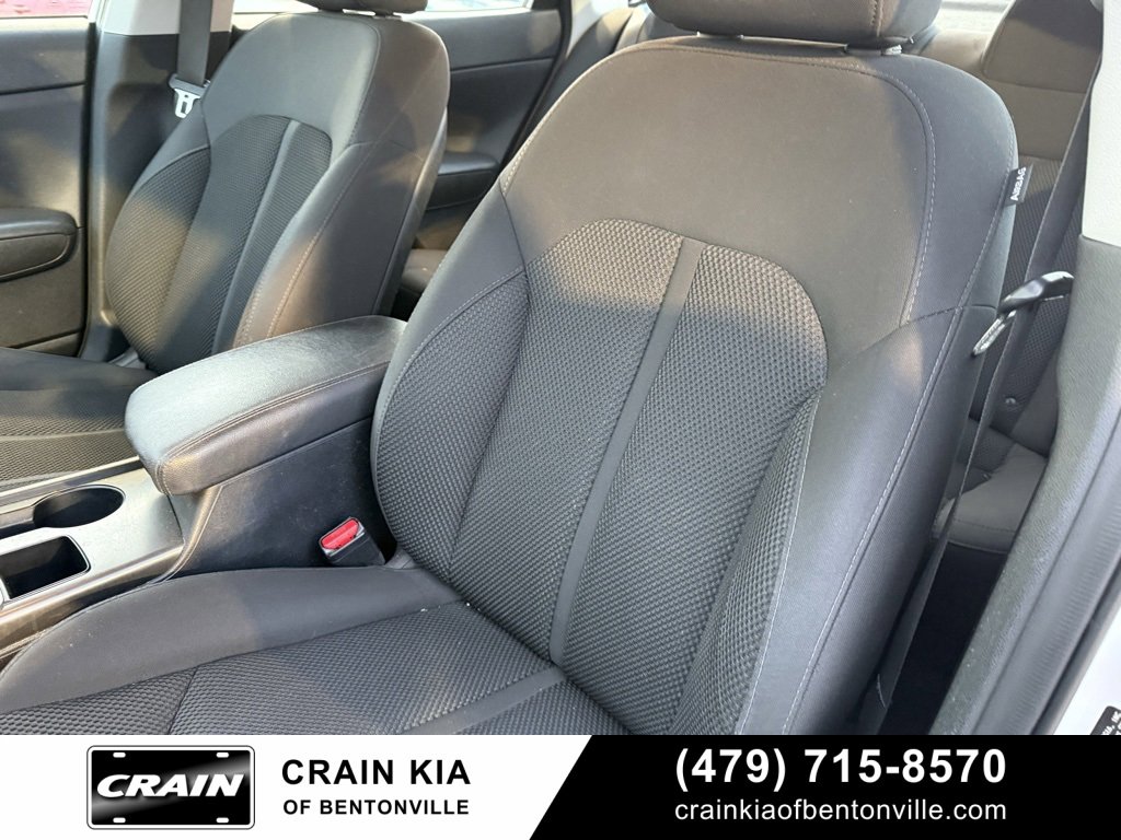 Used 2019 Kia Optima LX image 23