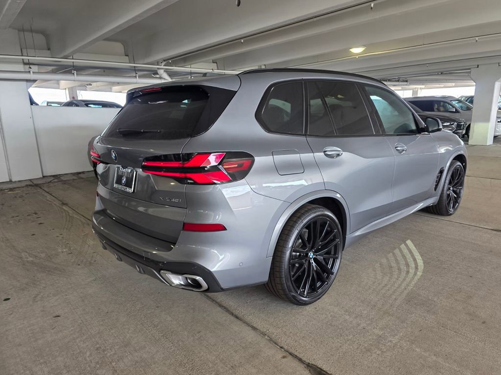 New 2026 BMW X5 xDrive40i AWD/4WD image 4