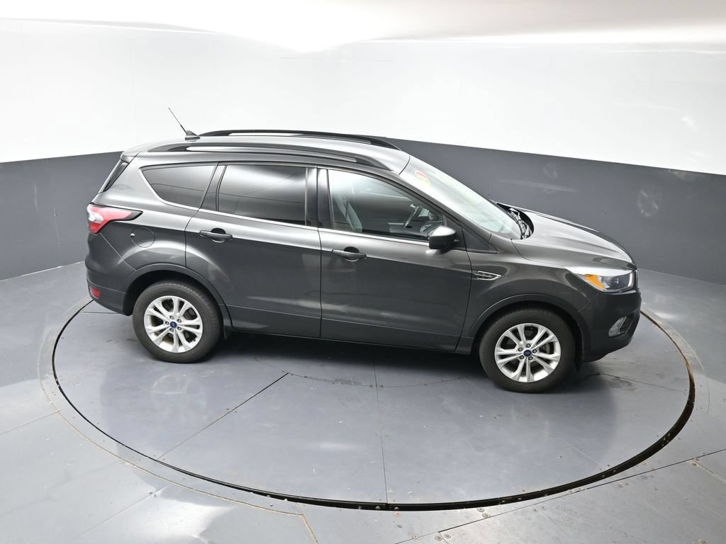 Used 2018 Ford Escape SE w/ SE Sync 3 Package FWD image 41