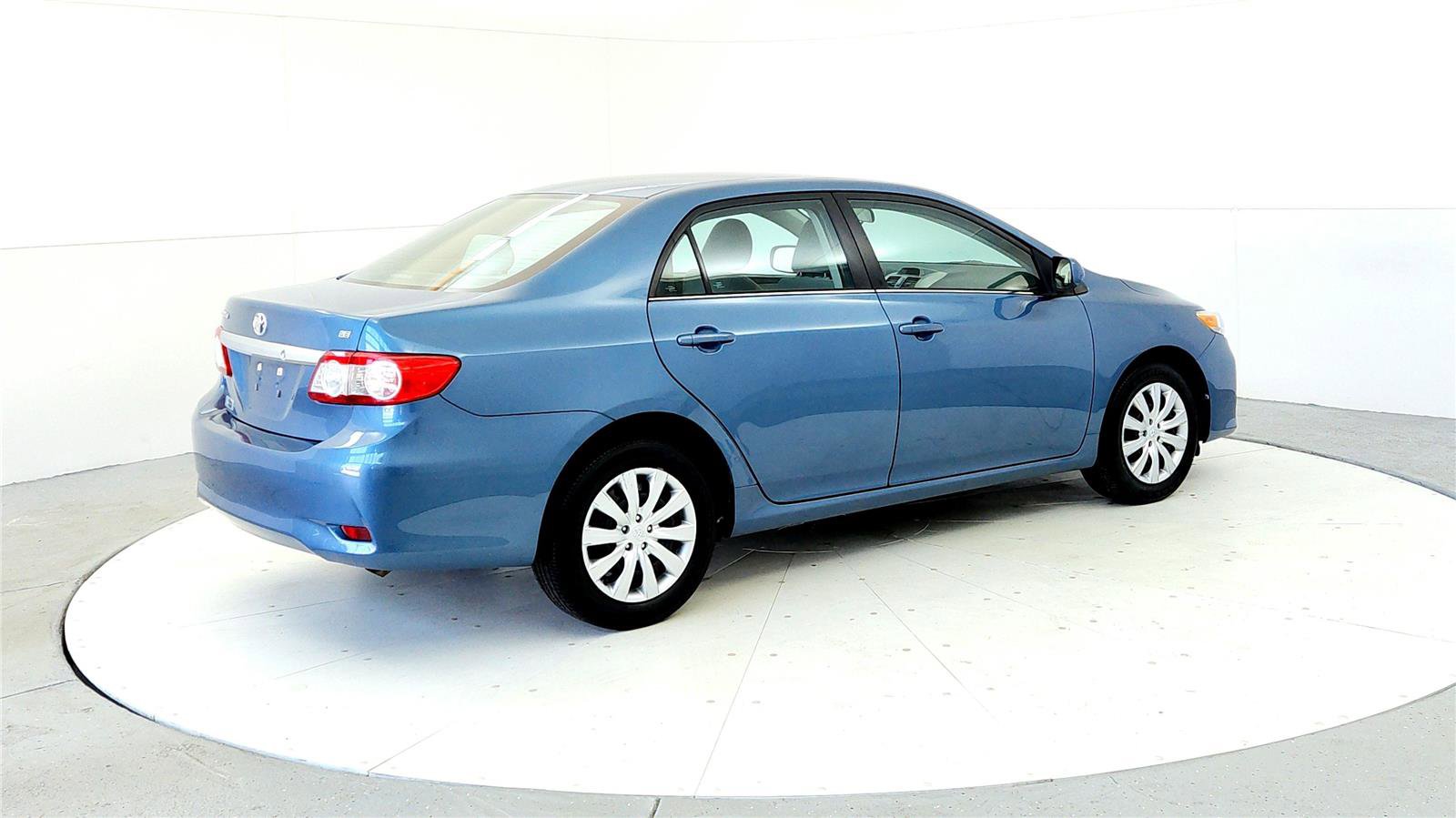 Used 2013 Toyota Corolla LE FWD image 6