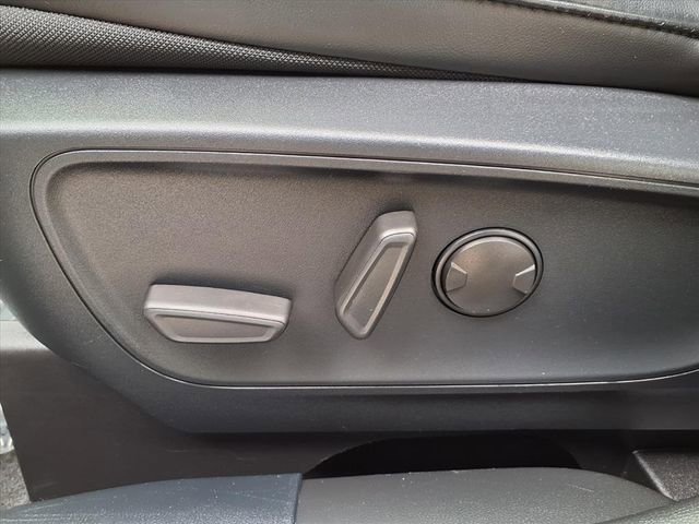 Used 2024 Ford Escape ST-Line image 18