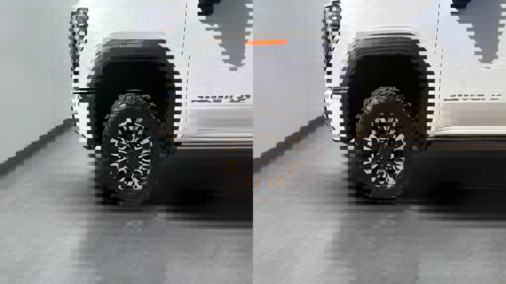 Used 2024 GMC Sierra 3500 Denali Ultimate image 53