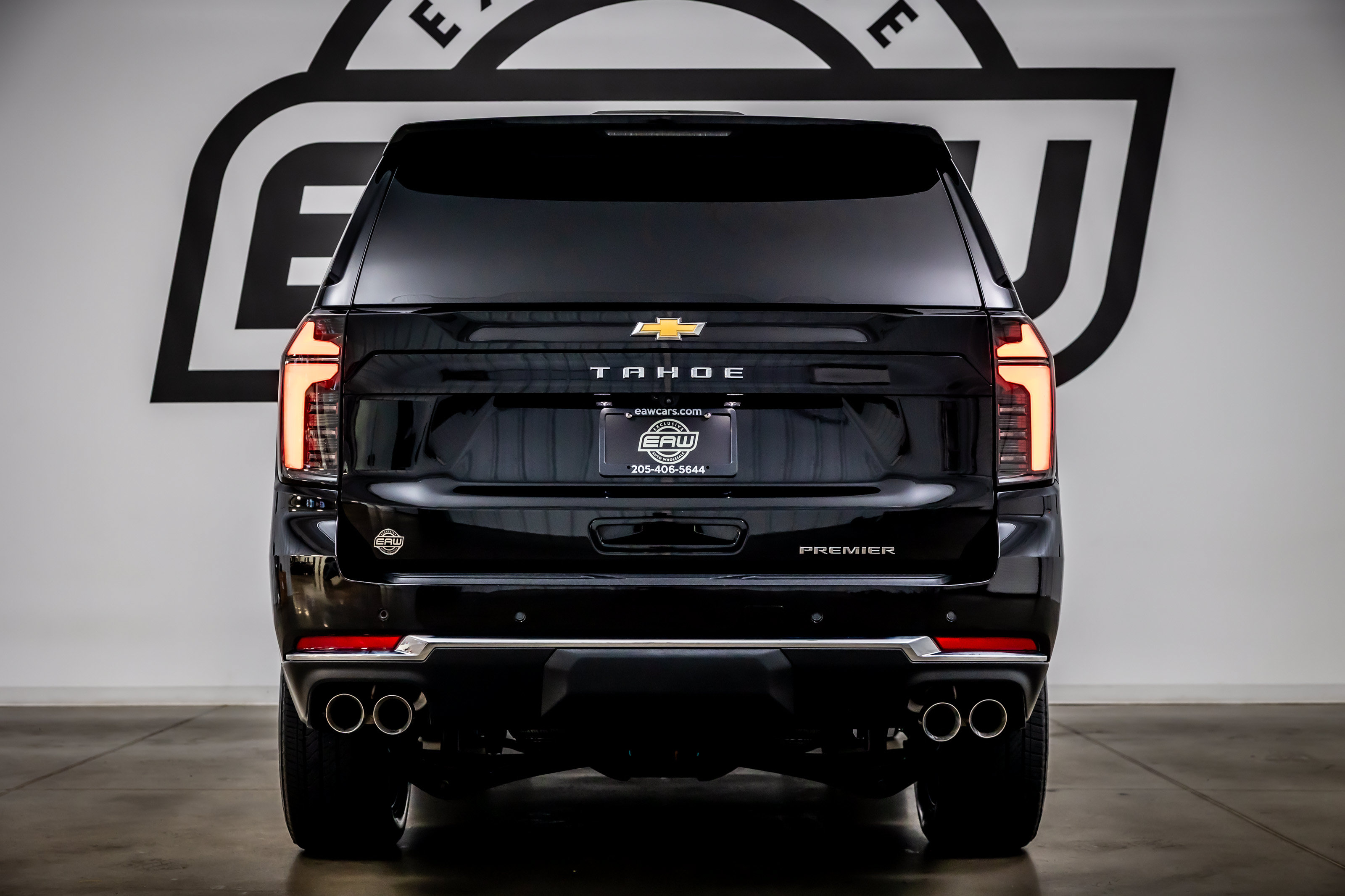 Used 2025 Chevrolet Tahoe Premier RWD image 11