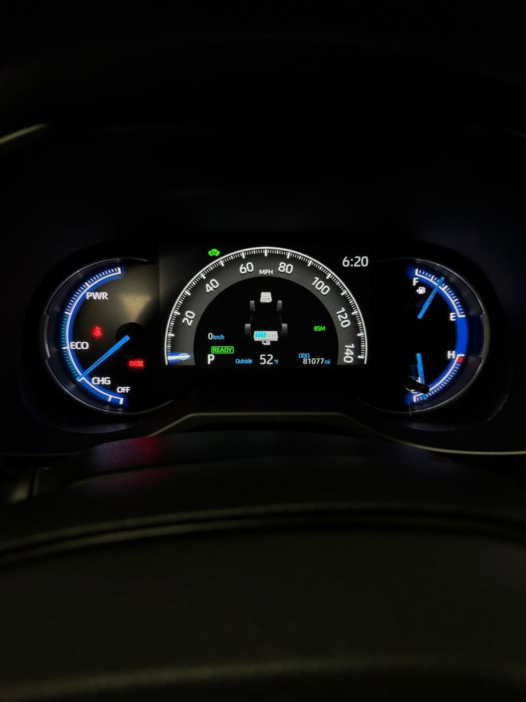 Used 2023 Toyota RAV4 XLE image 16