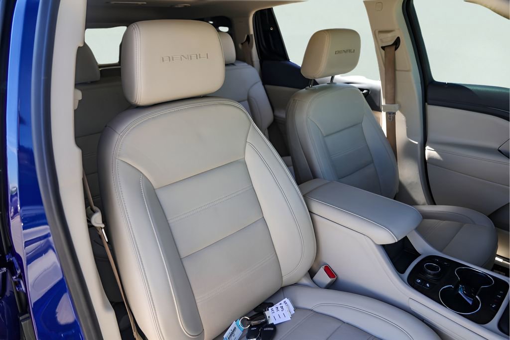 Used 2023 GMC Acadia Denali image 35