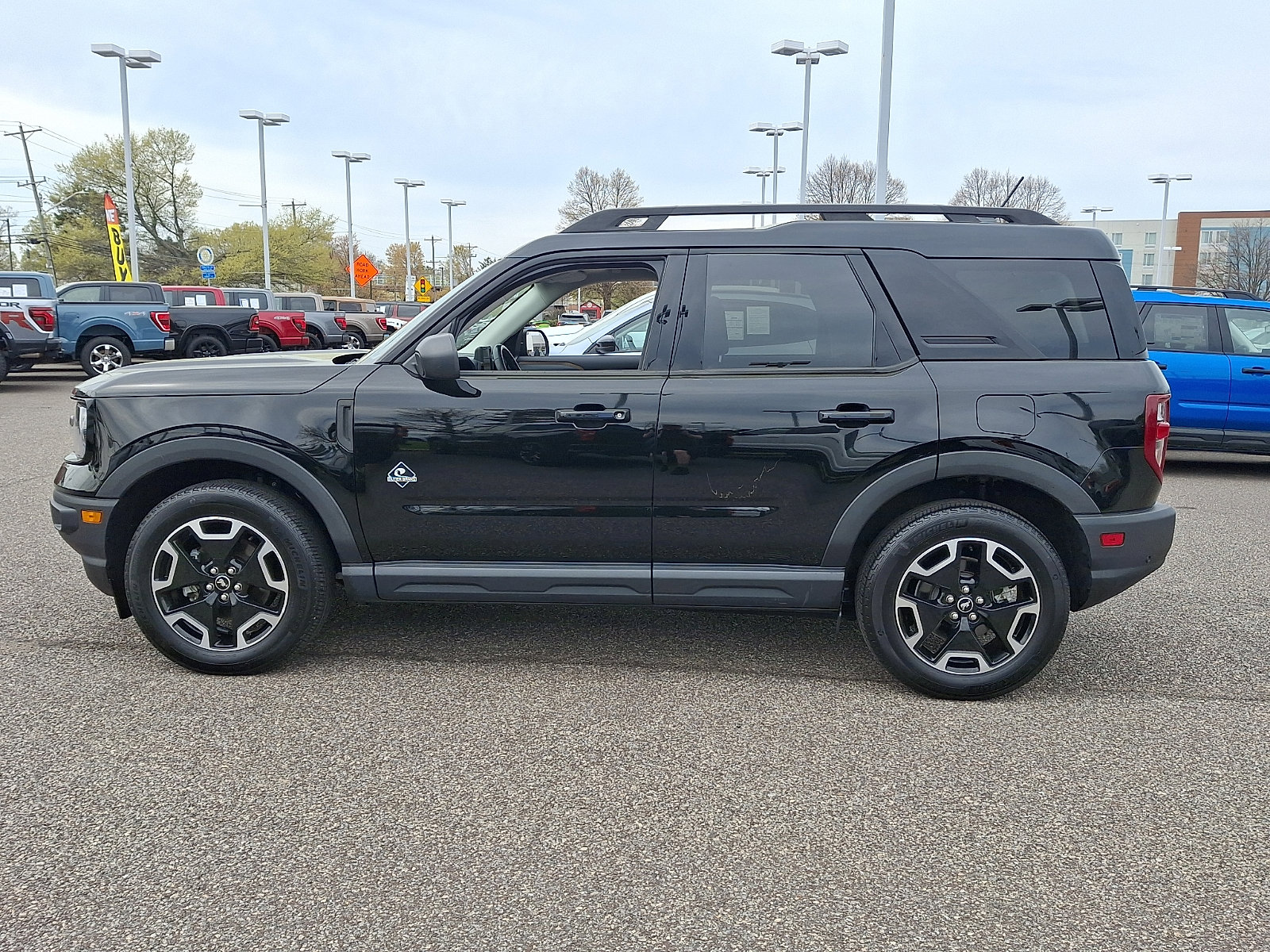 Certified 2023 Ford Bronco Sport Outer Banks w/ Tech Package image 6