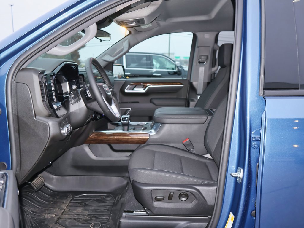 New 2026 GMC Sierra 1500 Elevation image 7