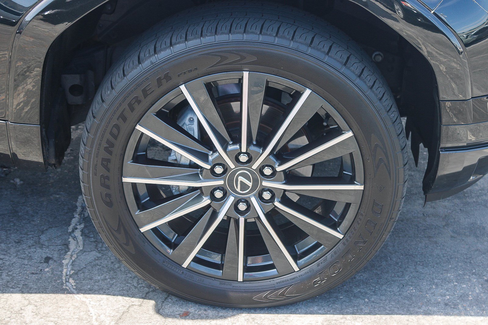 Used 2024 Lexus GX 550 w/ Cold Area Package AWD/4WD image 11
