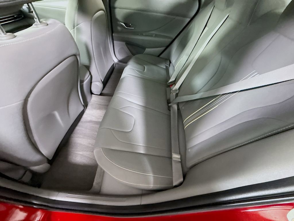 Certified 2022 Hyundai Elantra SEL w/ Cargo Package image 26