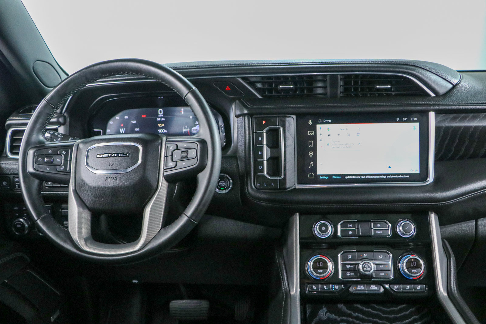 Used 2023 GMC Yukon Denali AWD/4WD image 18