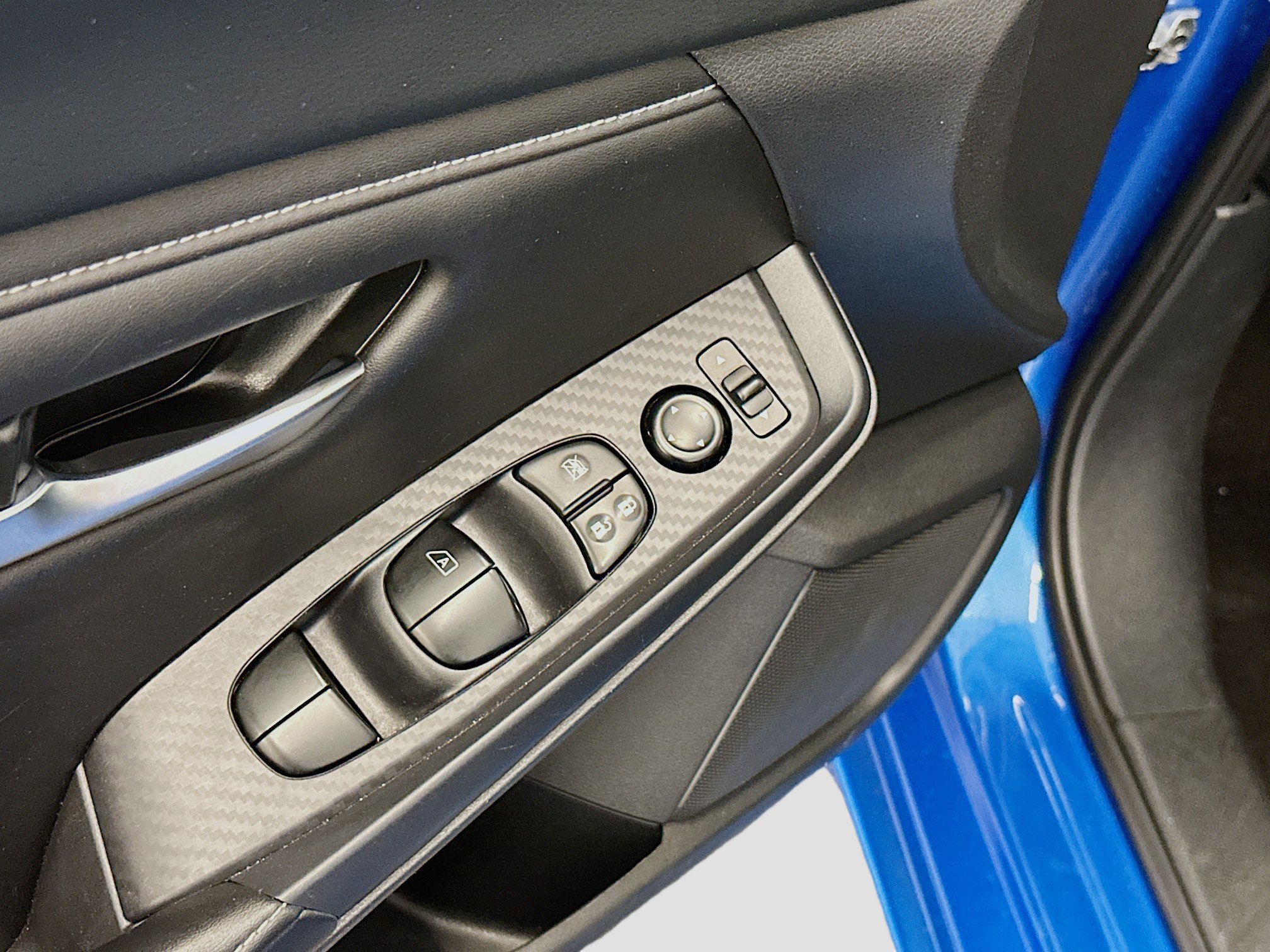 Used 2024 Nissan Sentra SV image 15