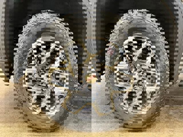 New 2025 GMC Sierra 1500 SLT w/ SLT Premium Package image 22