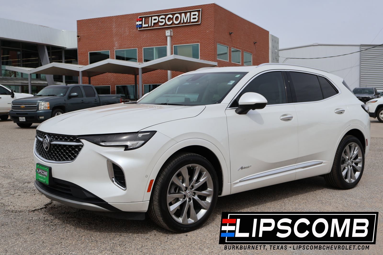 Used 2023 Buick Envision Avenir FWD image 1