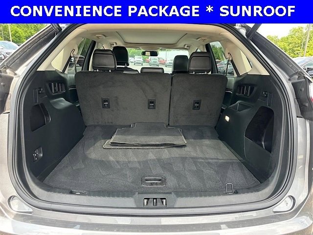 Used 2022 Ford Edge SEL w/ Convenience Package image 11