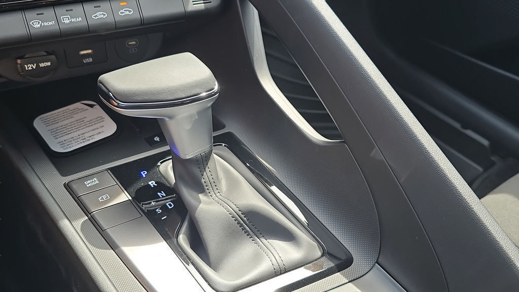New 2026 Hyundai Elantra Sport FWD image 22