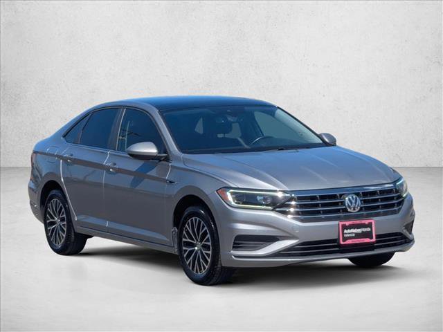 Used 2019 Volkswagen Jetta SEL w/ Cold Weather Package image 3