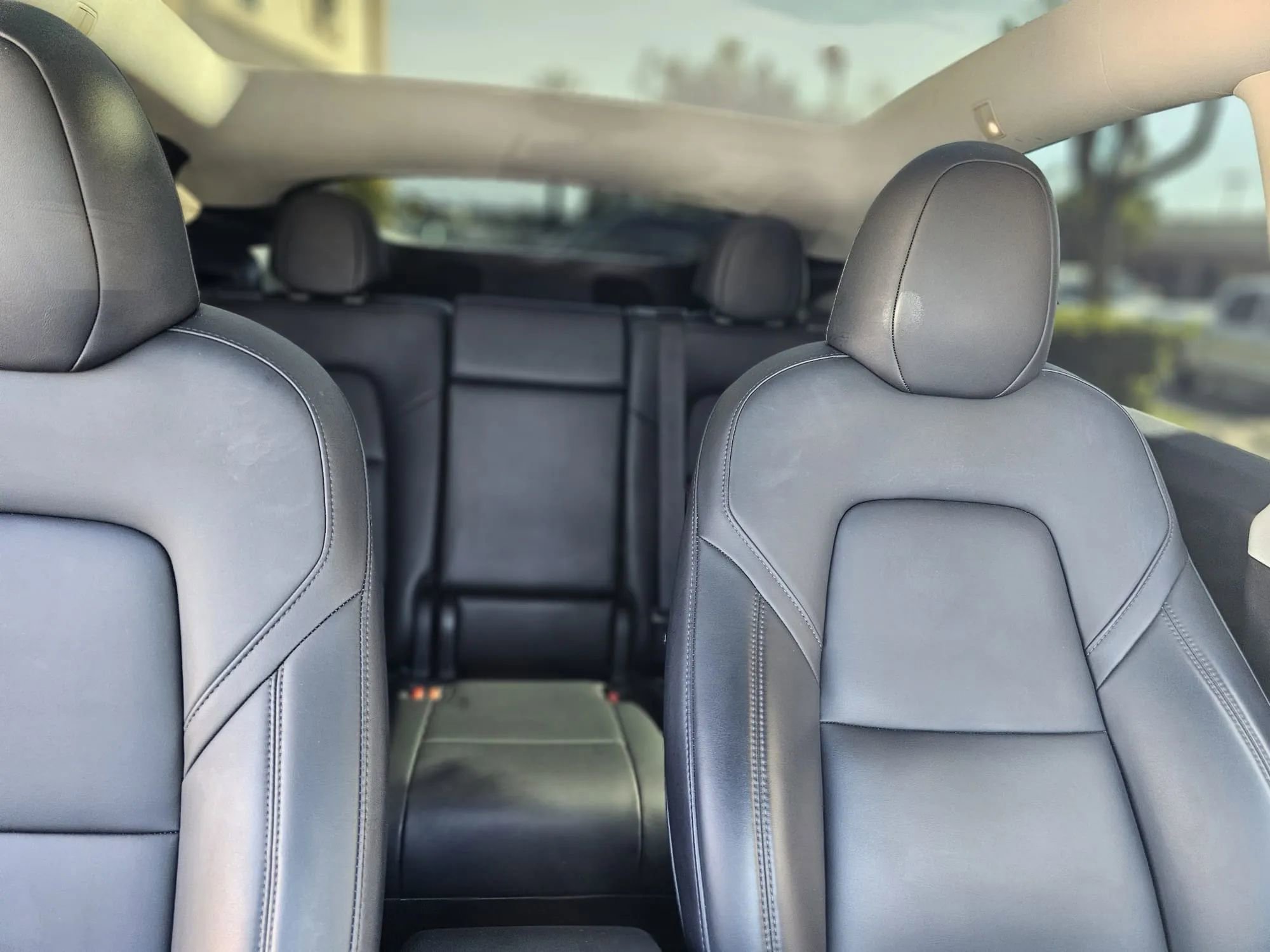 Used 2023 Tesla Model Y AWD image 31