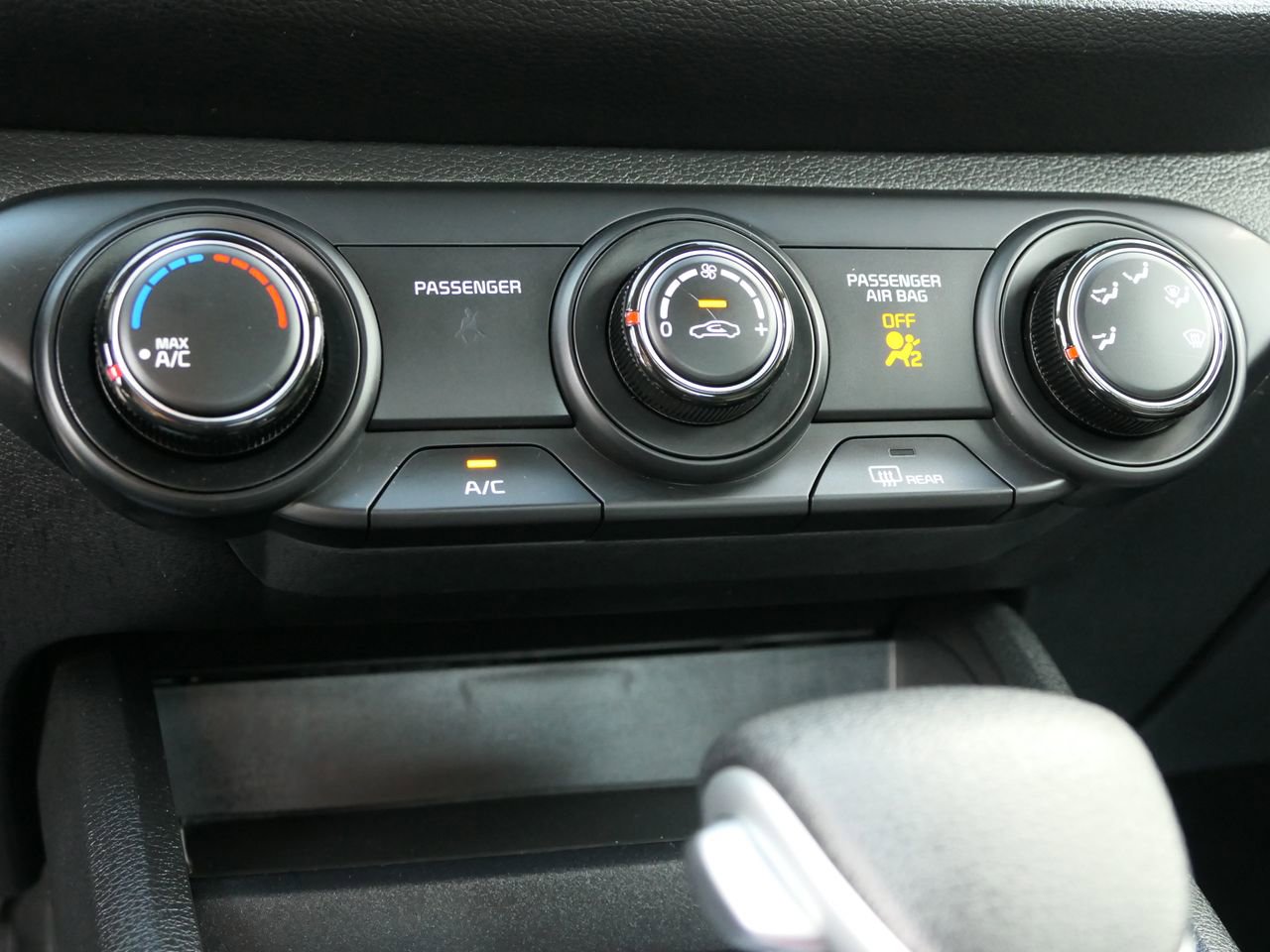 Used 2022 Kia Forte LXS image 21