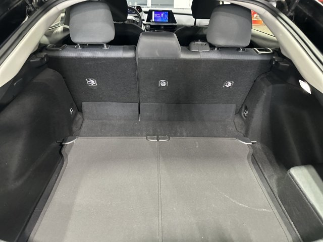 Used 2025 Toyota Prius LE FWD image 26