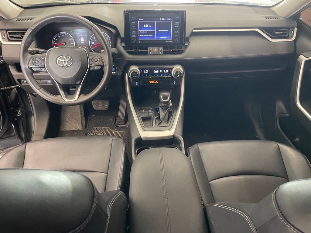Used 2021 Toyota RAV4 XLE Premium FWD image 11