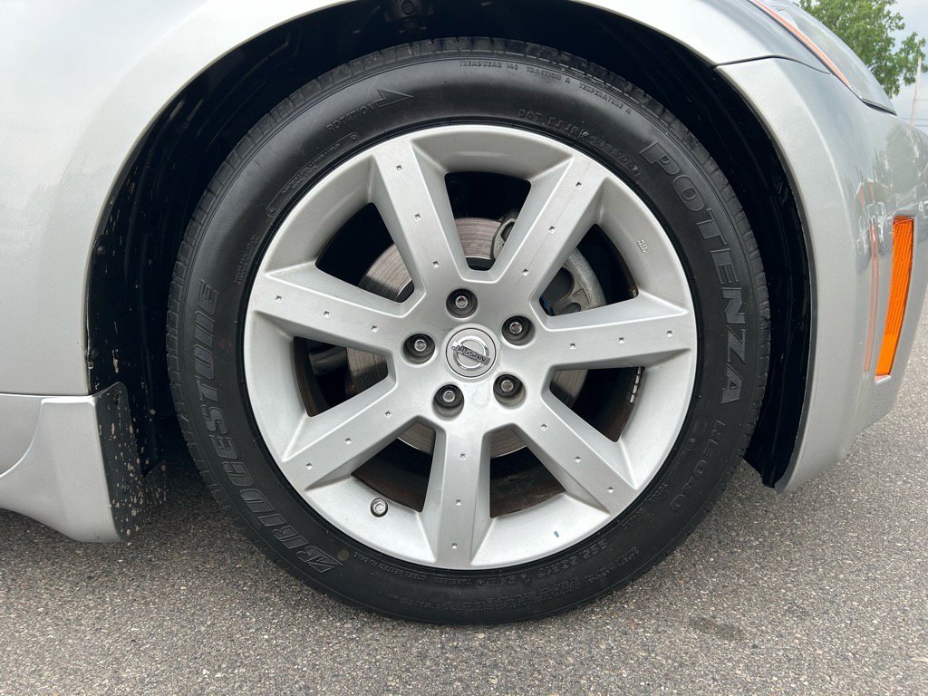 Used 2005 Nissan 350Z Touring image 25