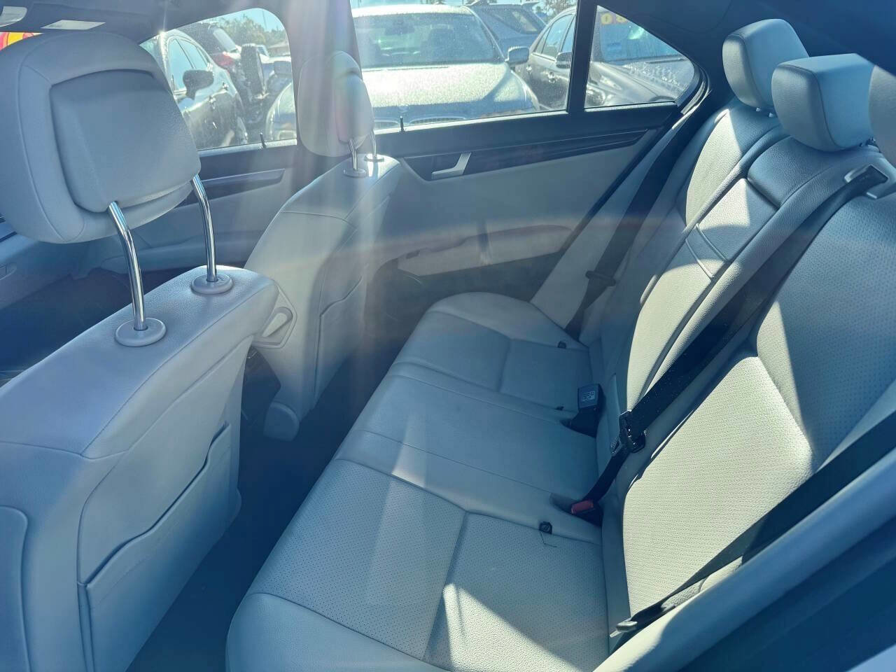 Used 2012 Mercedes-Benz C 250 Sedan image 9