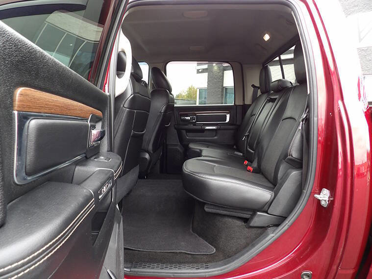 Used 2017 RAM 3500 Laramie w/ Convenience Group image 11