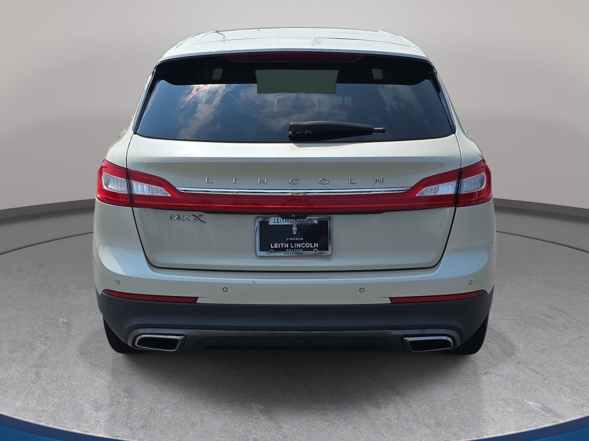 Used 2018 Lincoln MKX Premiere FWD image 6