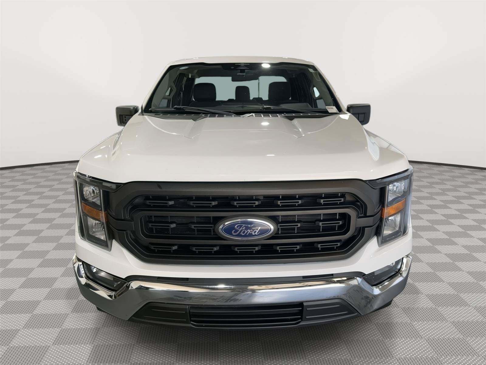 Used 2023 Ford F150 XL w/ Trailer Tow Package RWD image 4