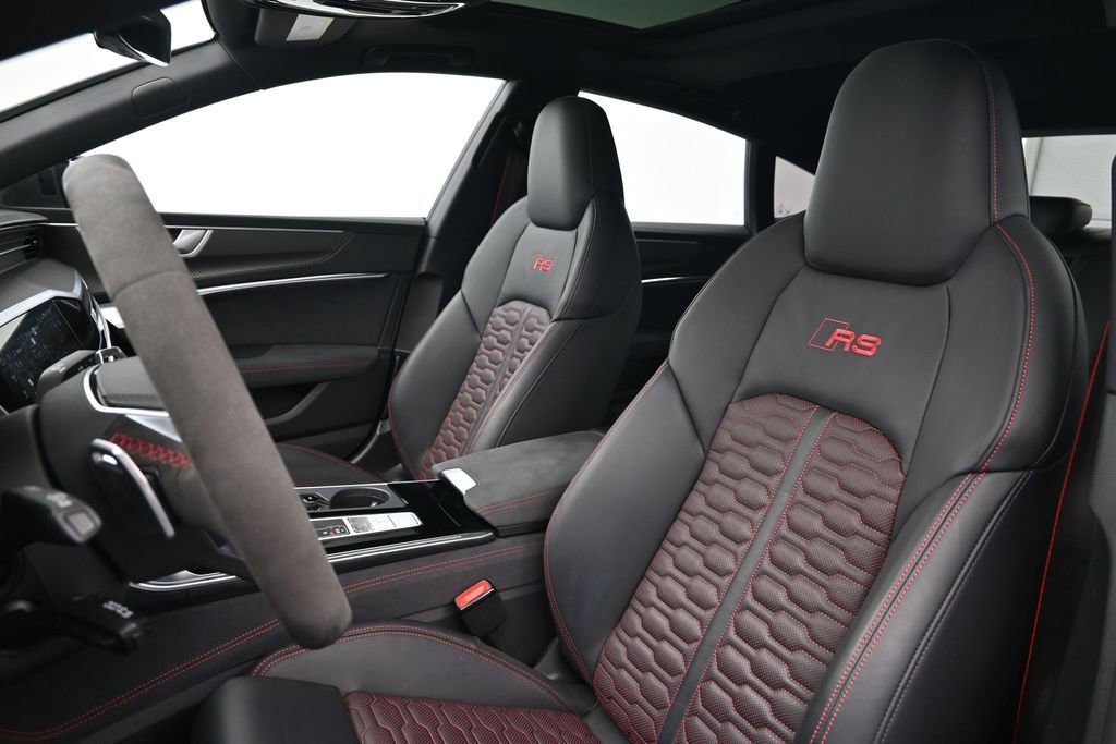 Used 2025 Audi RS 7 Performance w/ Matte Carbon Package AWD/4WD image 5