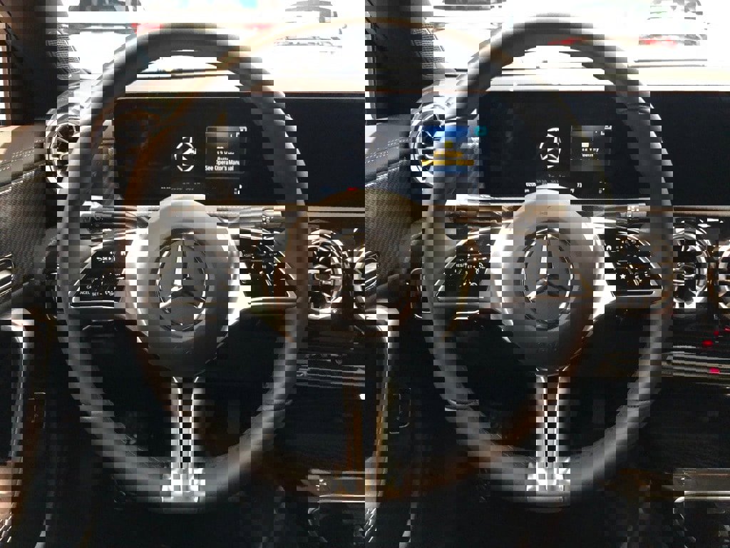 New 2025 Mercedes-Benz CLA 250 4MATIC image 14