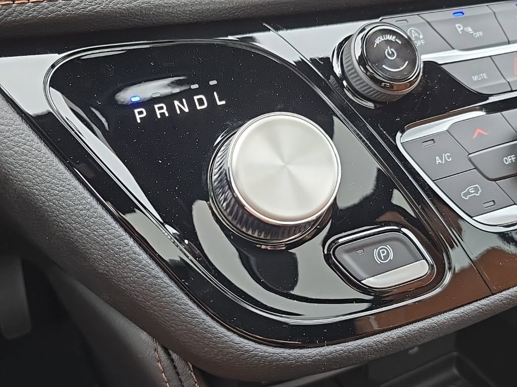 New 2026 Chrysler Pacifica Pinnacle FWD image 38